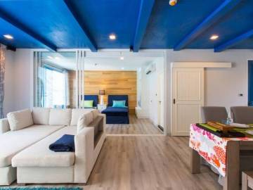 Front beach 2 Bedroom for Rent at Huahin