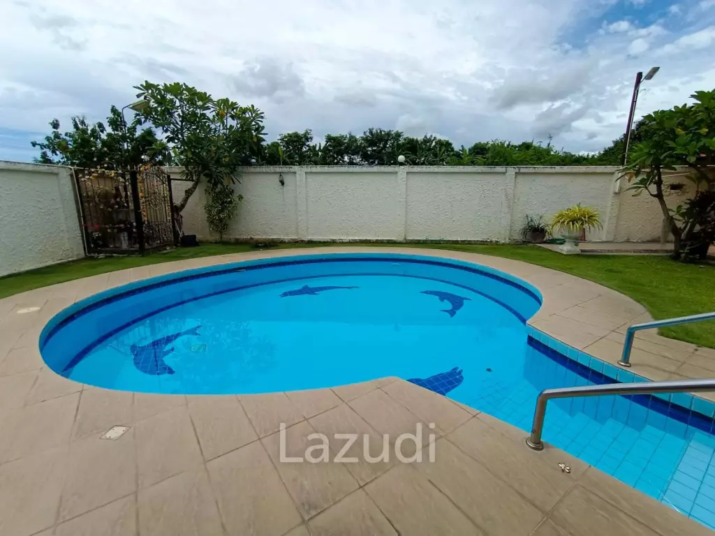 Pool Villa for Sale in Marbprachan