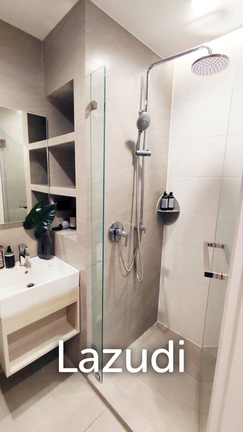 Hot Deal ! Studio Reference Sathorn - Wongwianyai