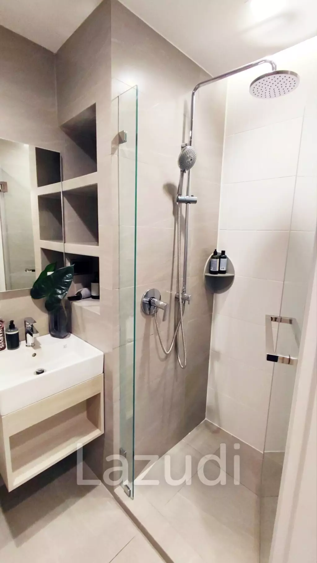 Hot Deal ! Studio Reference Sathorn - Wongwianyai