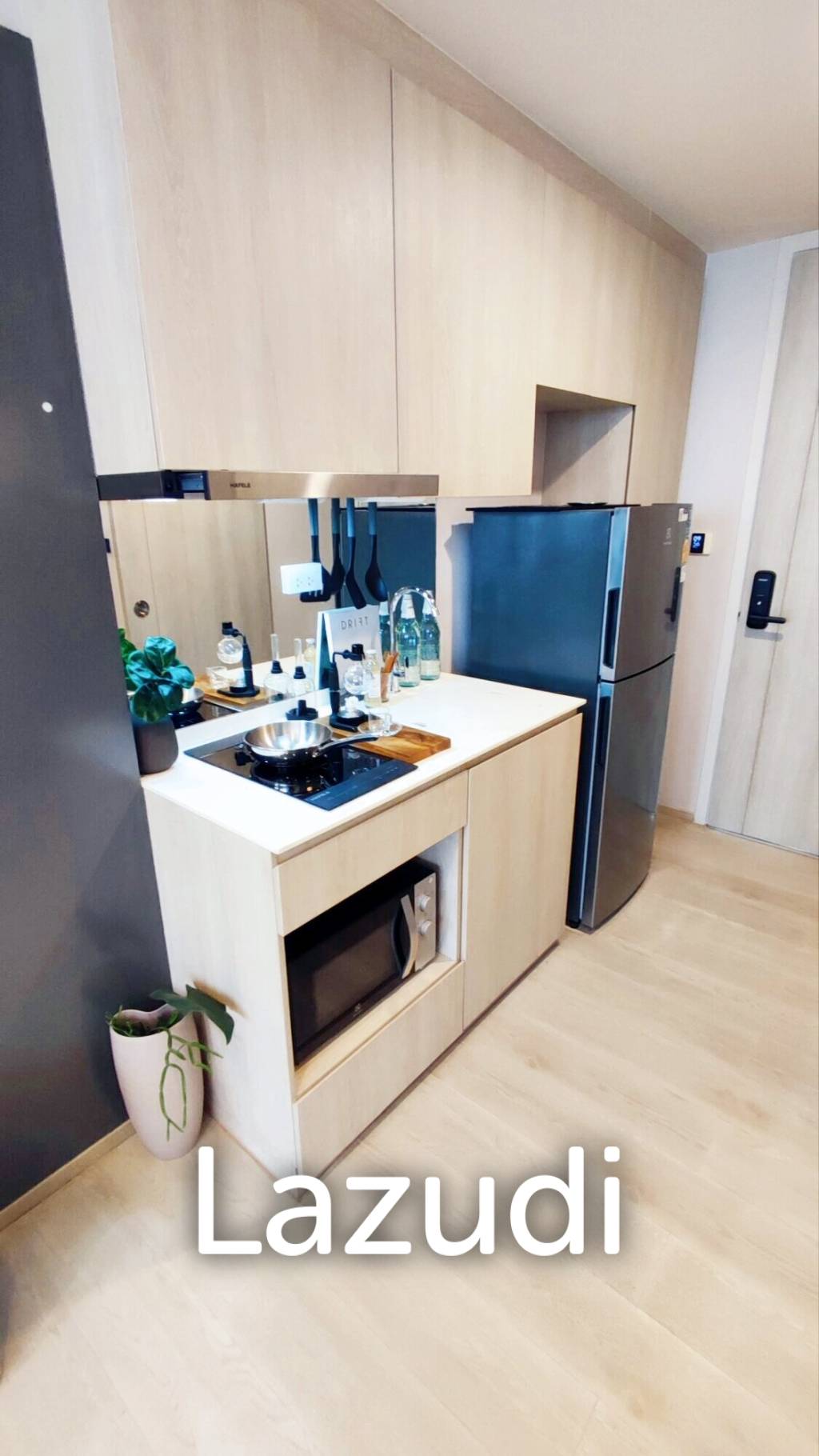 Hot Deal ! Studio Reference Sathorn - Wongwianyai