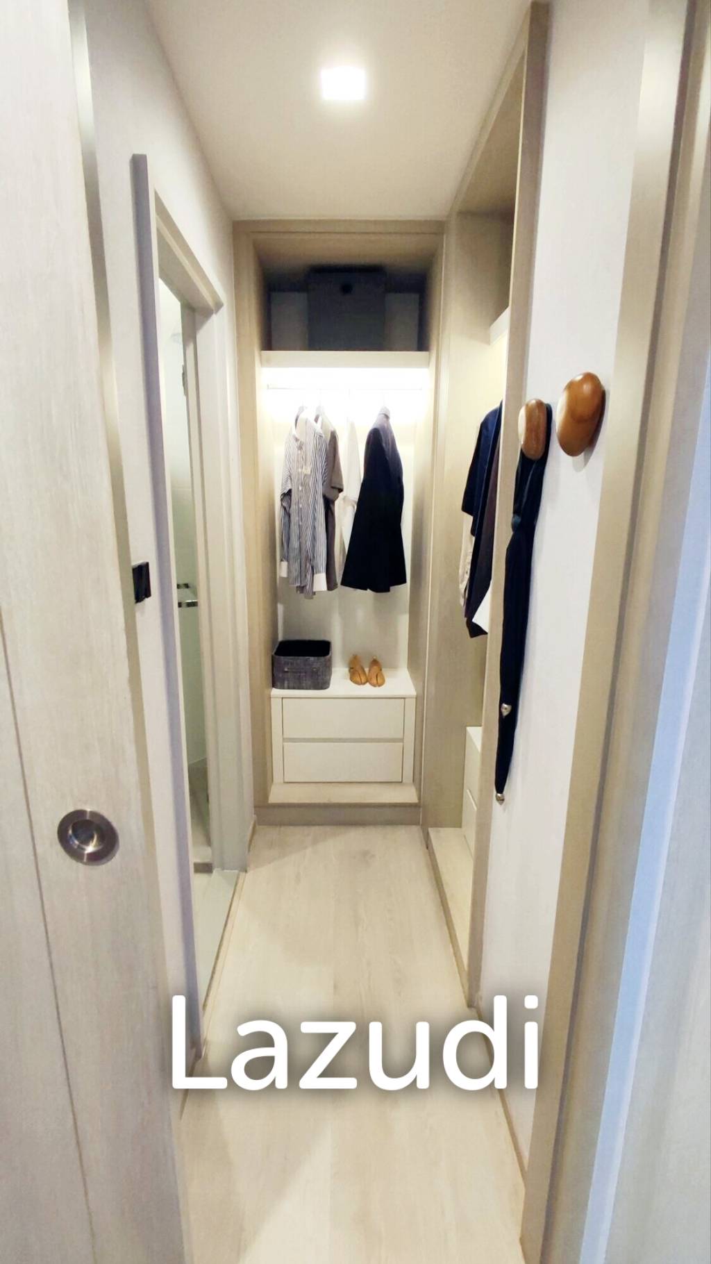 Hot Deal ! Studio Reference Sathorn - Wongwianyai
