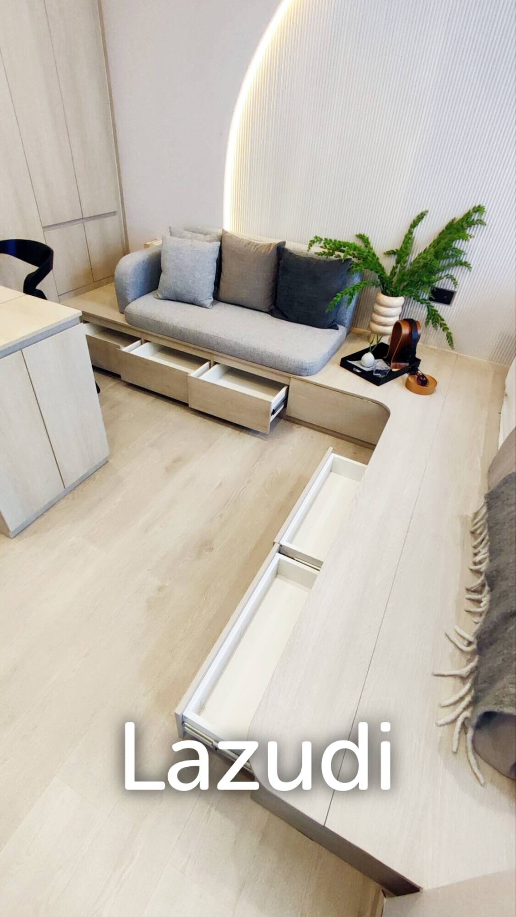 Hot Deal ! Studio Reference Sathorn - Wongwianyai