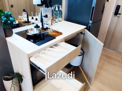 Hot Deal ! Studio 25.45 SQ.M Reference Sathorn - Wongwianyai