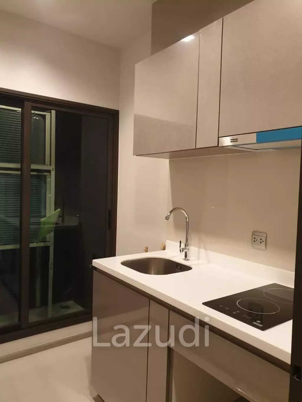 2 Bed 2 Bath 58 SQ.M LIFE Asoke - Rama 9