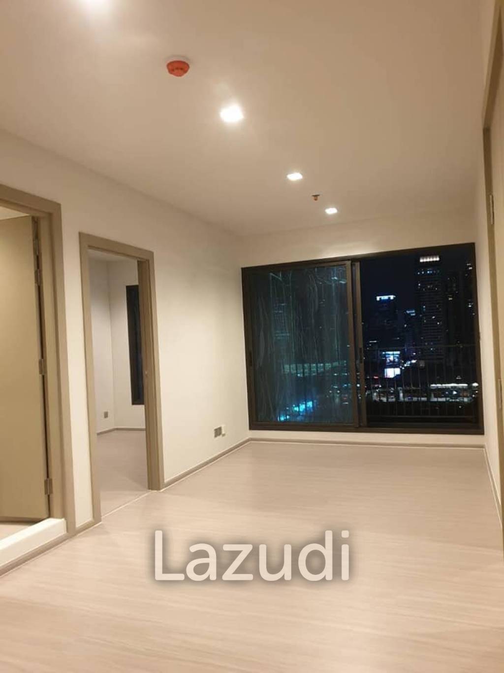 2 Bed 2 Bath 58 SQ.M LIFE Asoke - Rama 9