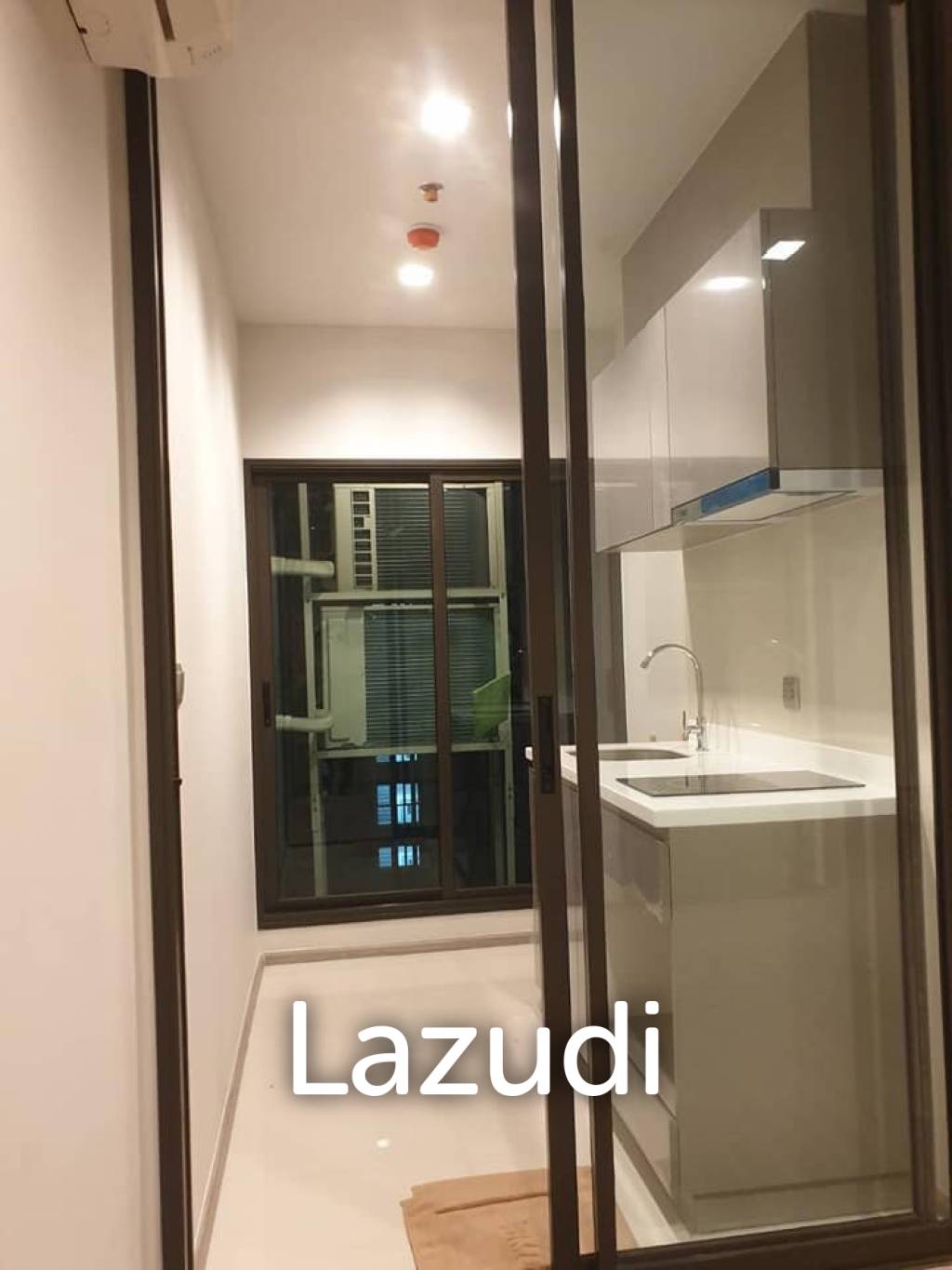 2 Bed 2 Bath 58 SQ.M LIFE Asoke - Rama 9
