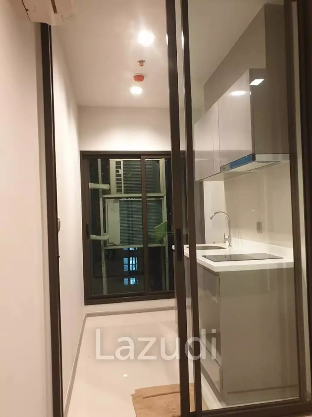 2 Bed 2 Bath 58 SQ.M LIFE Asoke - Rama 9