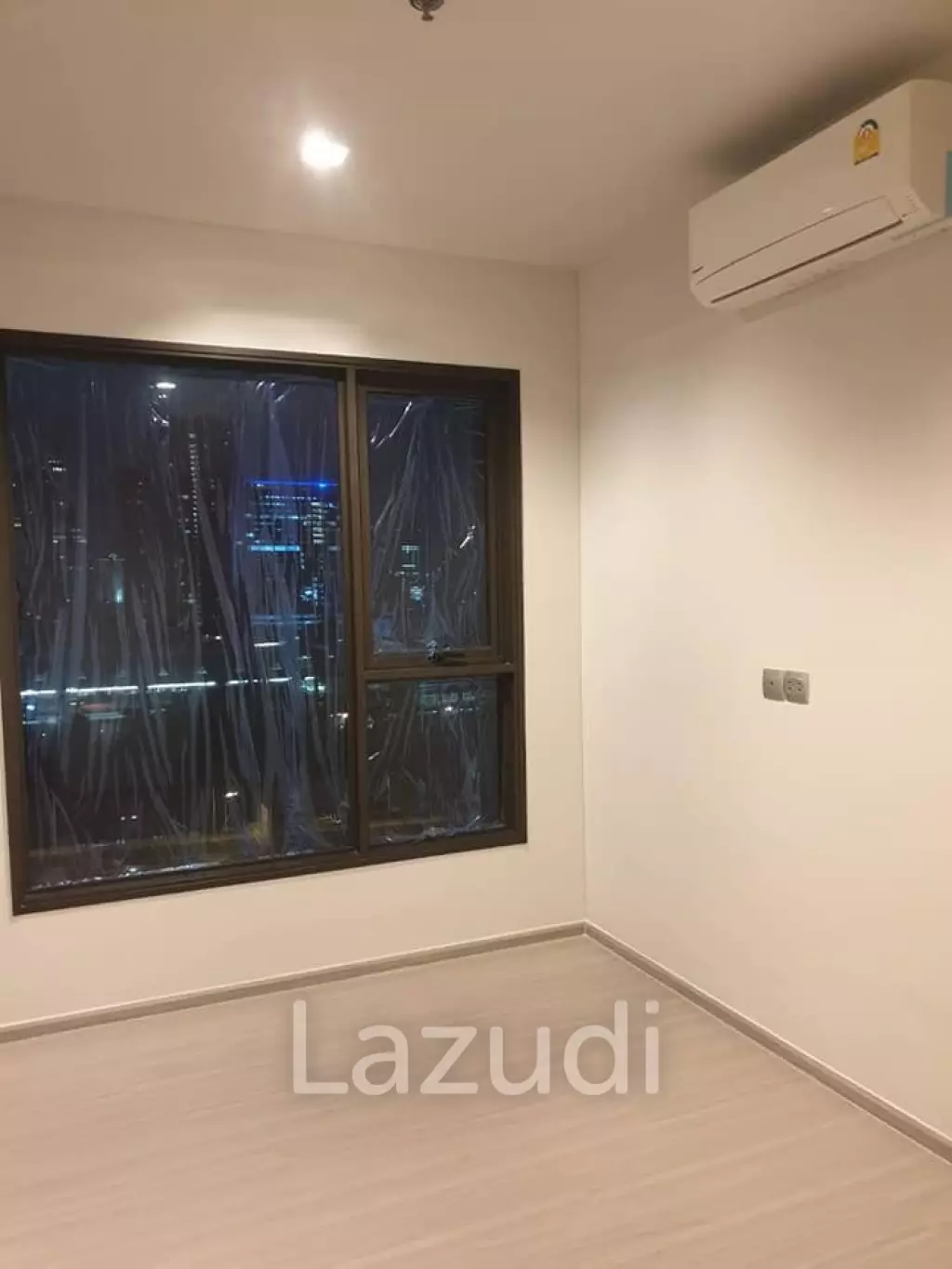 2 Bed 2 Bath 58 SQ.M LIFE Asoke - Rama 9