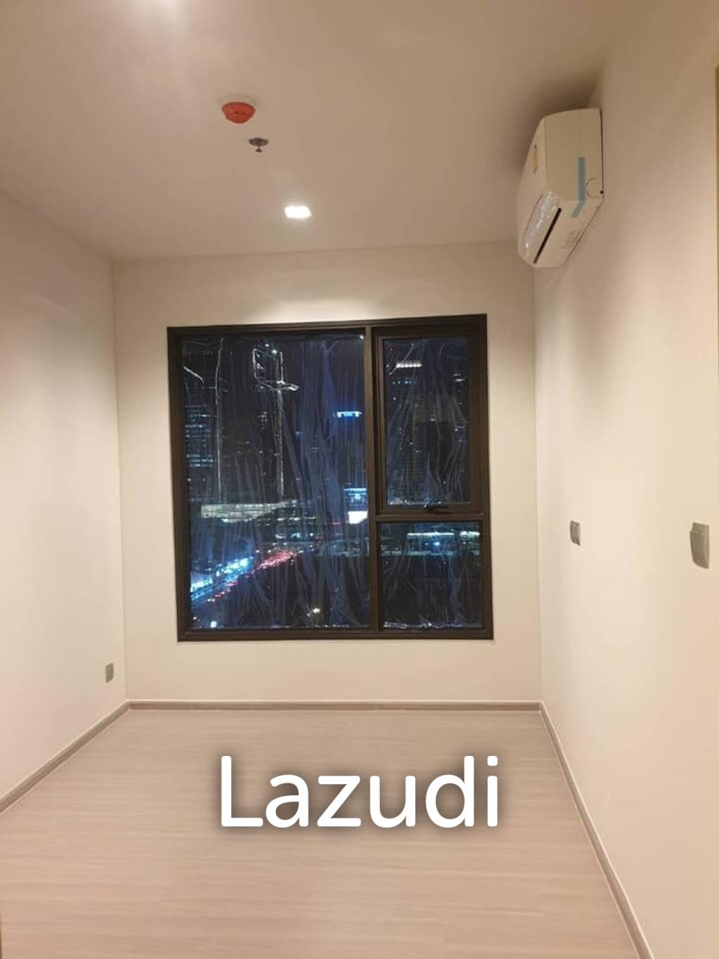 2 Bed 2 Bath 58 SQ.M LIFE Asoke - Rama 9
