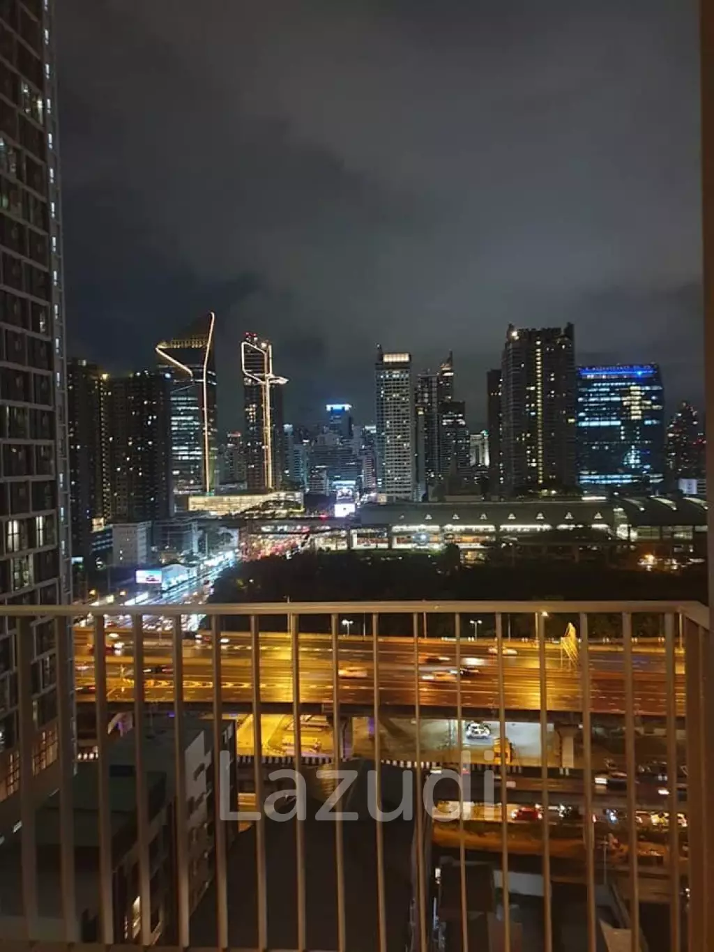 2 Bed 2 Bath 58 SQ.M LIFE Asoke - Rama 9