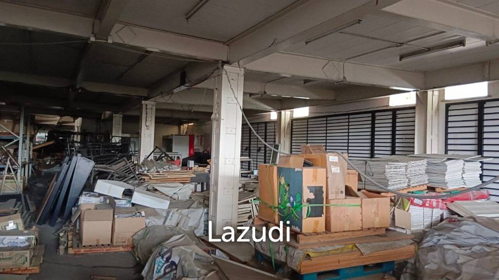 Pink Line Trian Showroom Building for Rent