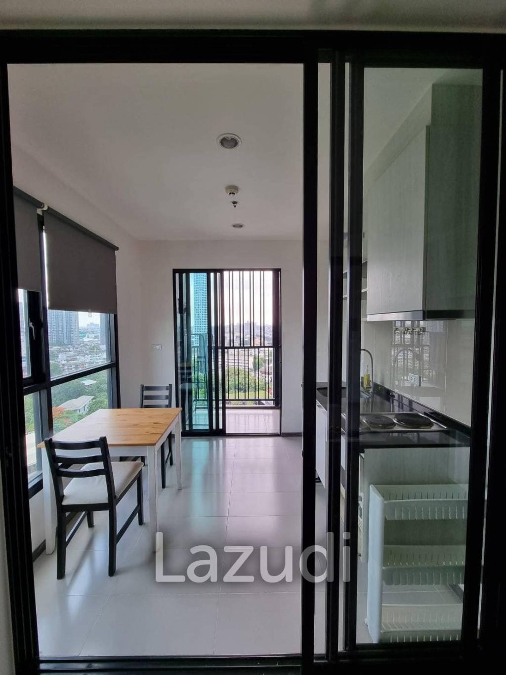 1 Bed 31 SQ.M The Base Park East Sukhumvit 77