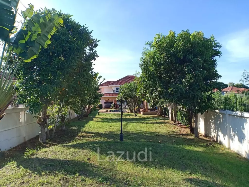 Pool Villa for Sale in Chaiyapruek 1