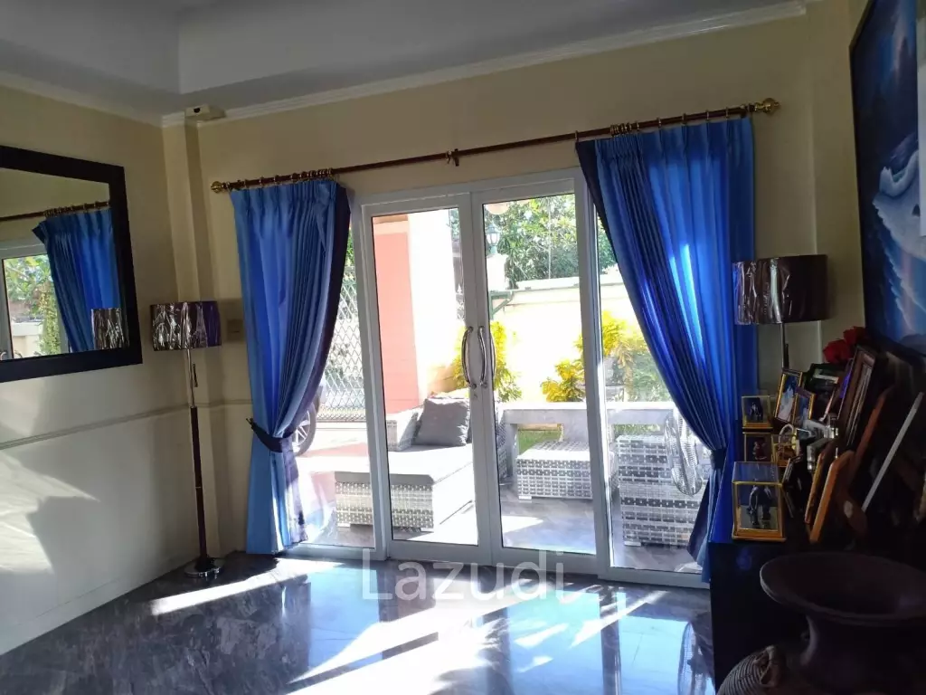 Pool Villa for Sale in Chaiyapruek 1
