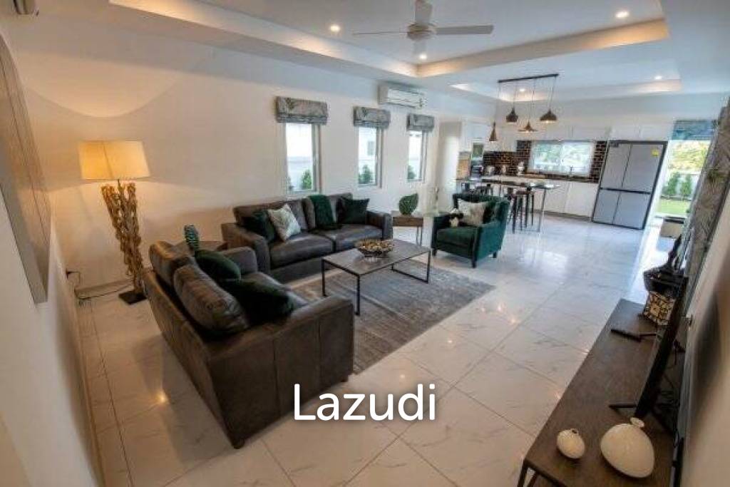 648 ตร.ม 3 เตียง 3 อาบน้ำ วิลล่า For ขาย