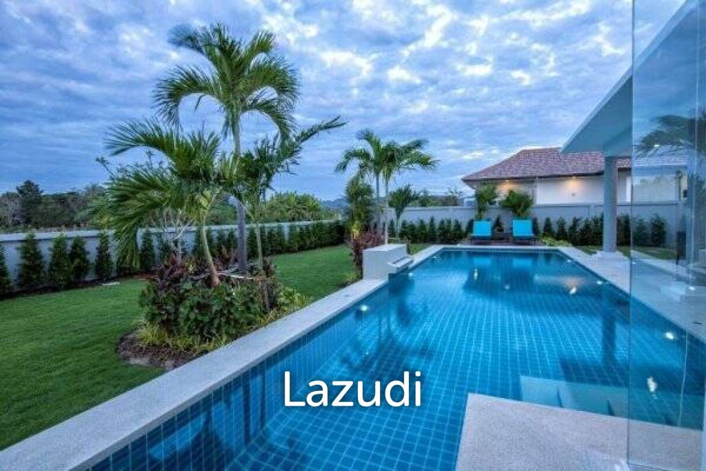 648 ตร.ม 3 เตียง 3 อาบน้ำ วิลล่า For ขาย