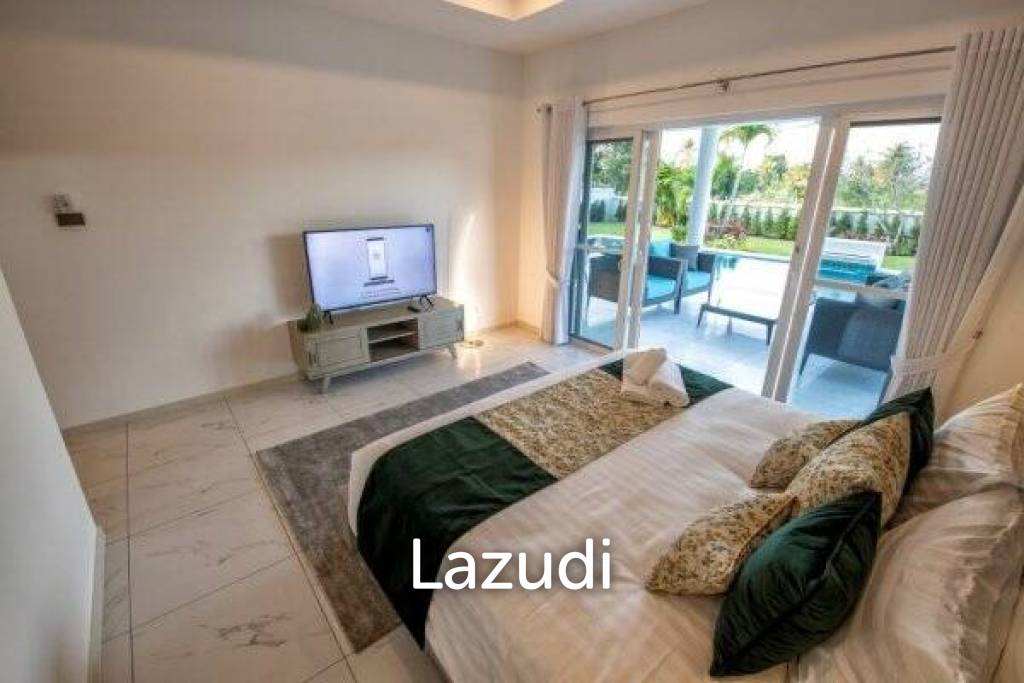 648 ตร.ม 3 เตียง 3 อาบน้ำ วิลล่า For ขาย