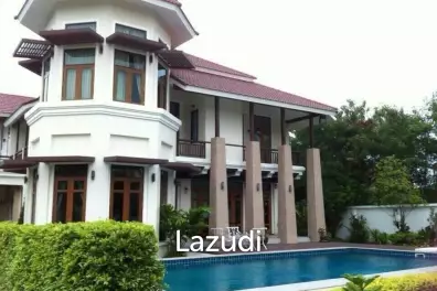 Amazing Royal House 2 Bed 1 Bath For Sale in Chonburi