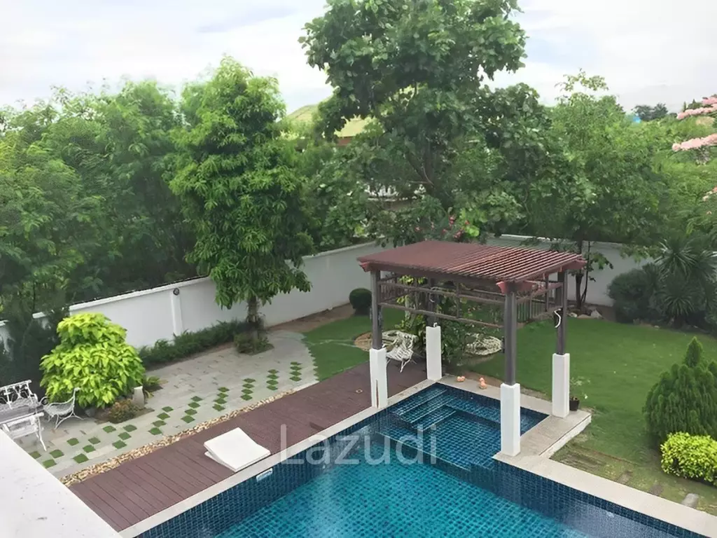 Amazing Royal House 2 Bed 1 Bath For Sale in Chonburi