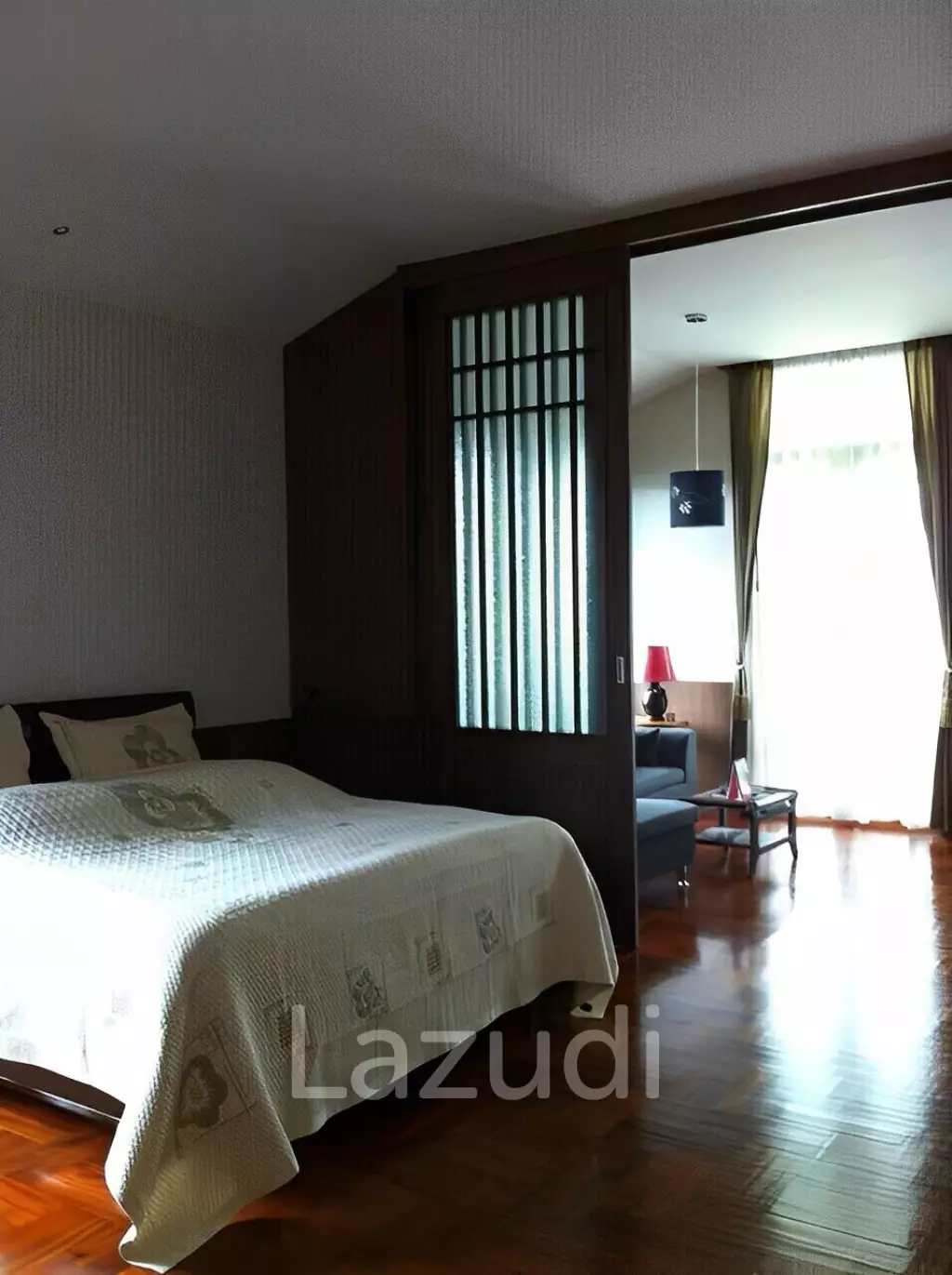 Amazing Royal House 2 Bed 1 Bath For Sale in Chonburi