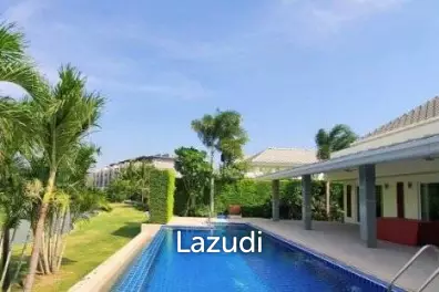 BLACK MOUNTAIN : Luxury 3 Bed Pool Villa on Golf Course
