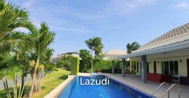 BLACK MOUNTAIN : Luxury 3 Bed Pool Villa on Golf Course
