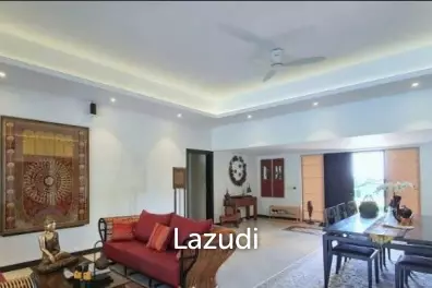 BLACK MOUNTAIN : Luxury 3 Bed Pool Villa on Golf Course