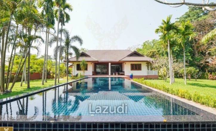 Pool House with large Garden