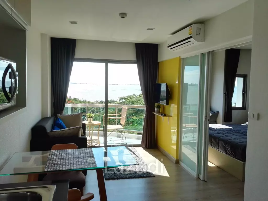 Sonrisa Condo, Sea View room