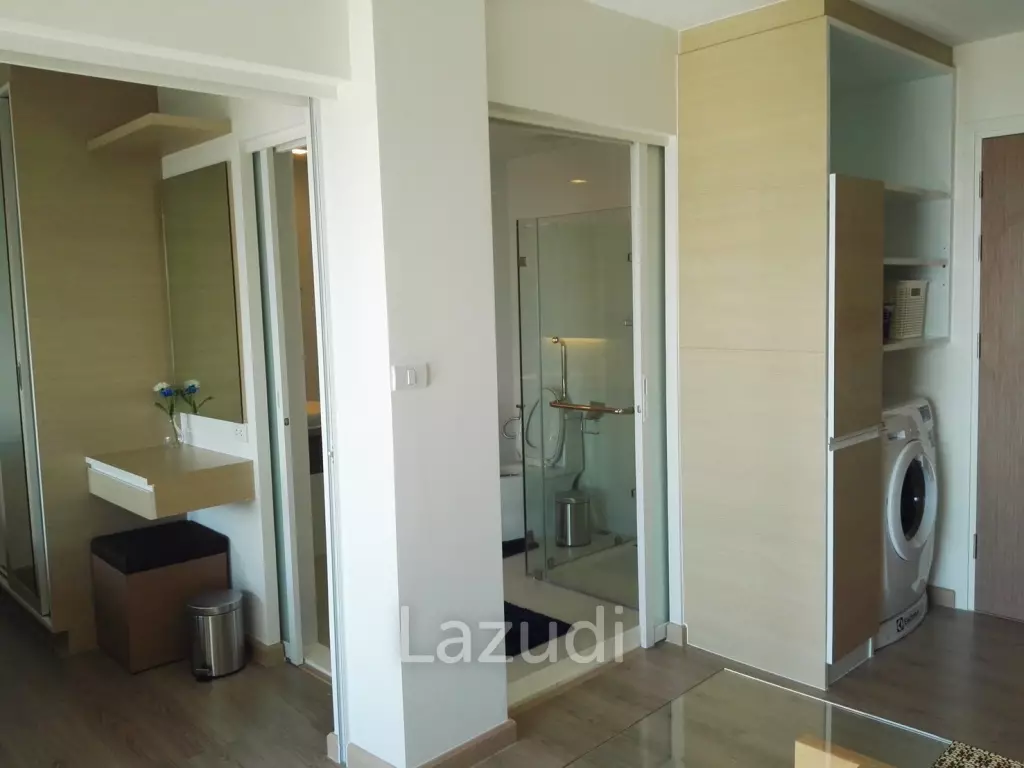 Sonrisa Condo, Sea View room
