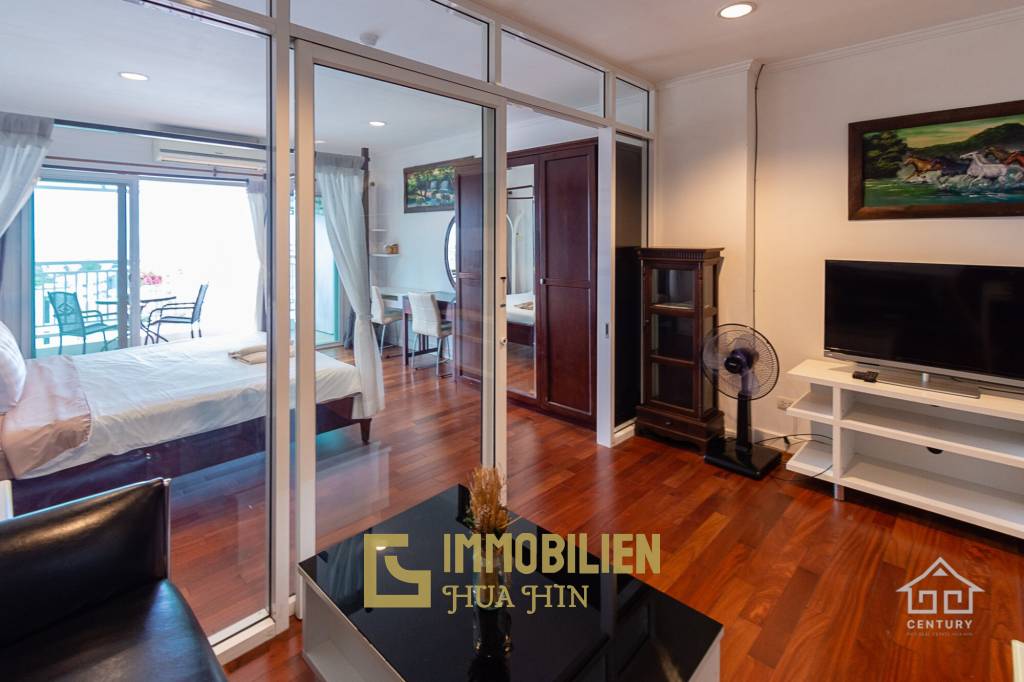 Sea view condo in the center of Hua Hin