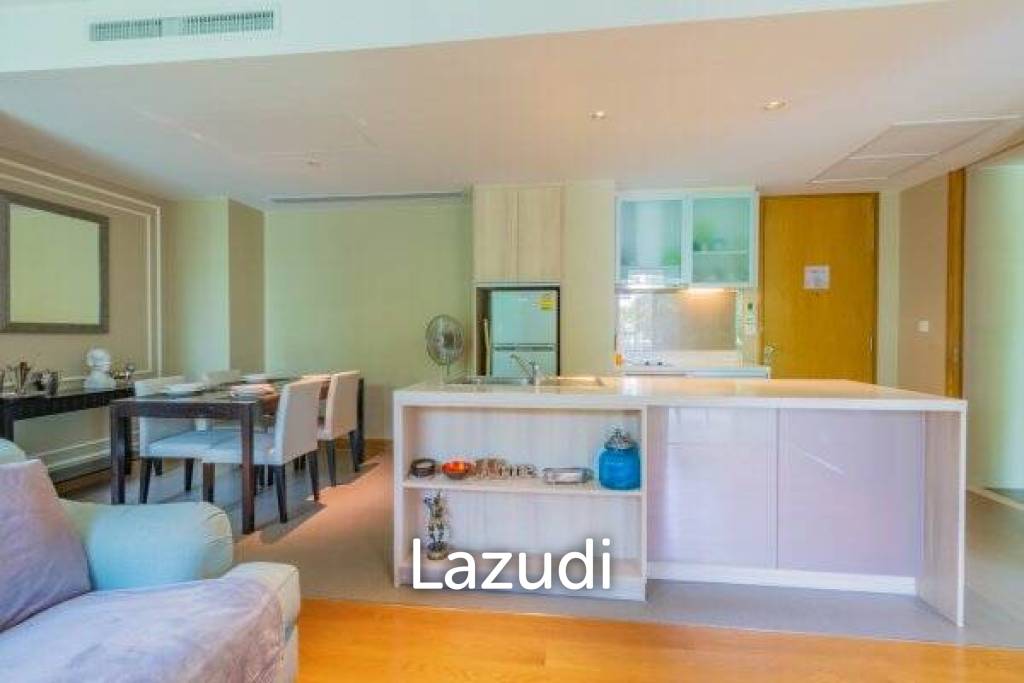 AMARI : Luxury 2 Bed Condo in Premier Hotel Complex