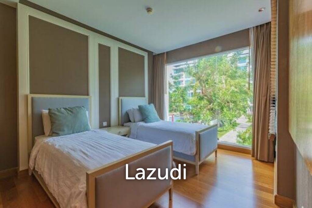 AMARI : Luxury 2 Bed Condo in Premier Hotel Complex