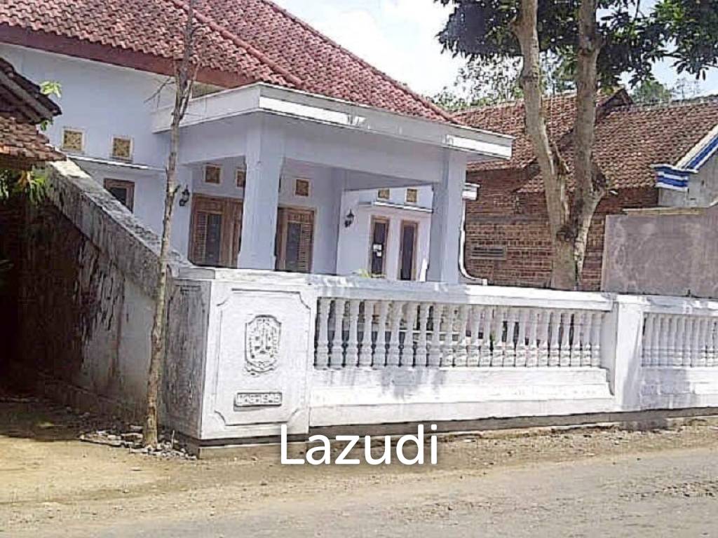 Rumah Dijual di Trenggalek Dekat SMP Negeri 1 Gandusari, SMK Negeri 1 Pogalan, Pasar Rakyat Gandusari, Alun-Alun Trenggalek