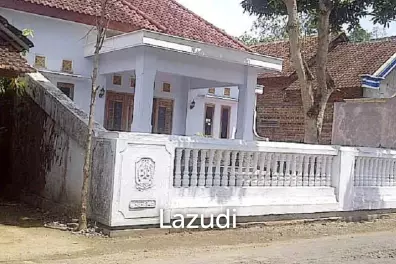 Rumah Dijual di Trenggalek Dekat SMP Negeri 1 Gandusari, SMK Negeri 1 Pogalan, Pasar Rakyat Gandusari, Alun-Alun Trenggalek