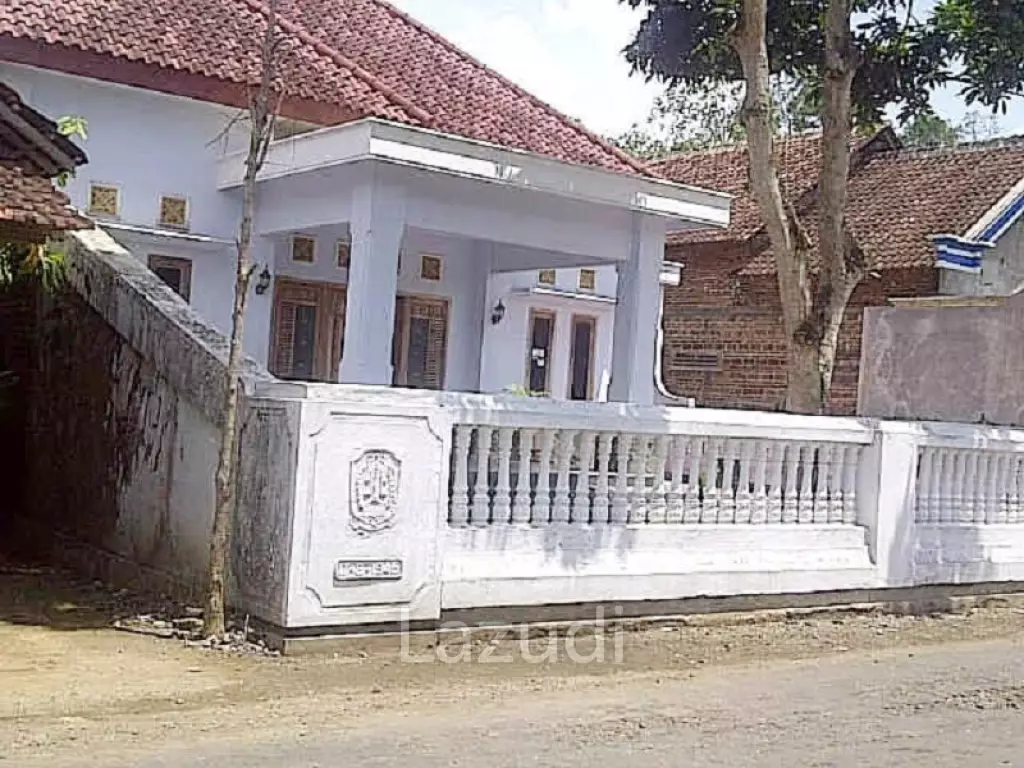 Rumah Dijual di Trenggalek Dekat SMP Negeri 1 Gandusari, SMK Negeri 1 Pogalan, Pasar Rakyat Gandusari, Alun-Alun Trenggalek