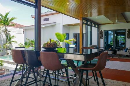 3 Bedroom 4 Bathroom Villa - Layan Beach