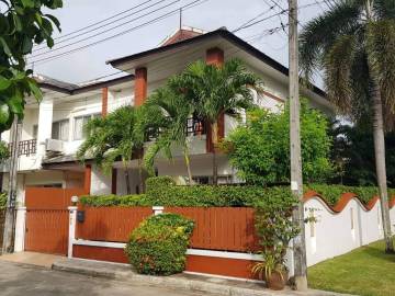 3 Bed Townhouse close to Layan and Boat Ave