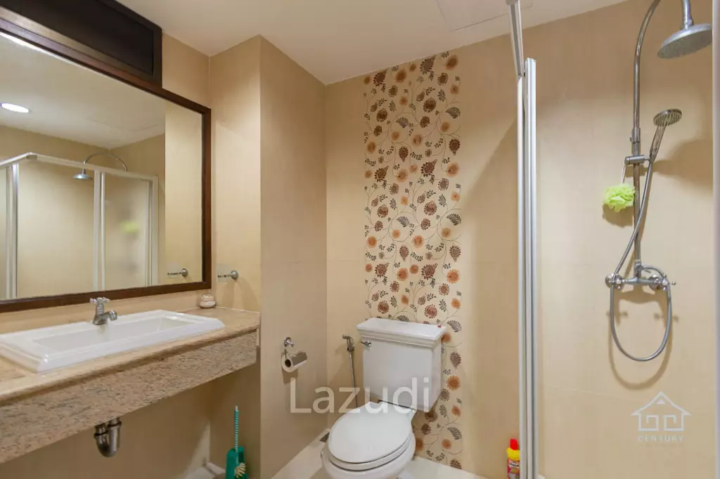 Ready to move in condo with Mountain view, in the heart of the city