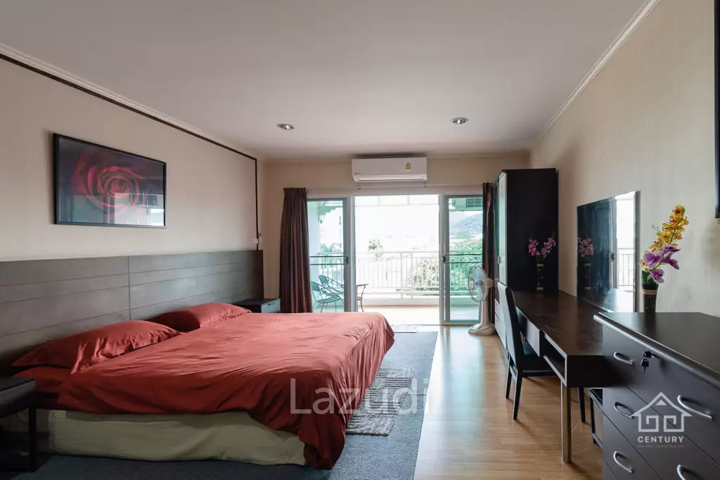 Ready to move in condo with Mountain view, in the heart of the city