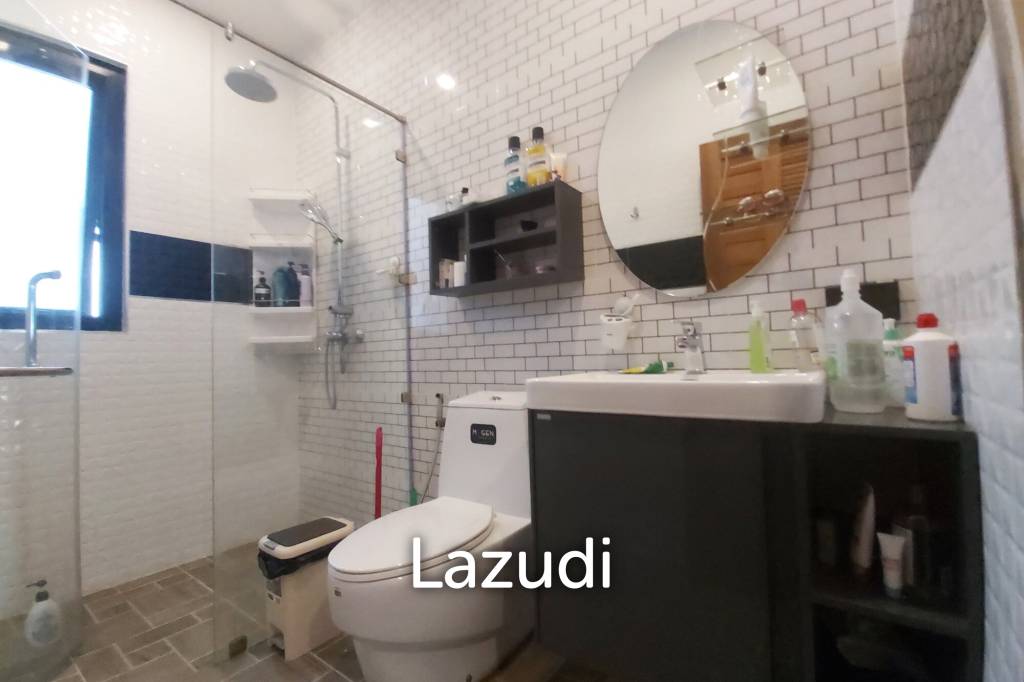 ขายบ้านโมเดิร์น 5 ห้องนอน 2 ชั้นพร้อมสระว่ายน้ำ