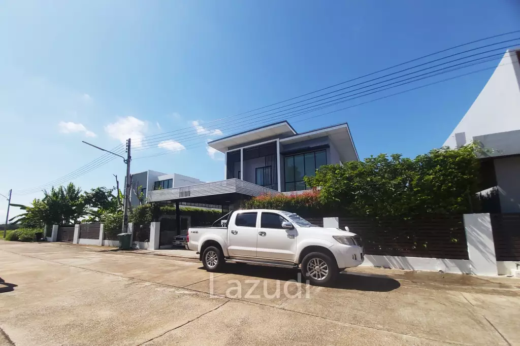 ขายบ้านโมเดิร์น 5 ห้องนอน 2 ชั้นพร้อมสระว่ายน้ำ