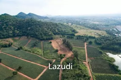 4 Beautiful Land Plots ranging from 4.5M - 5.5M with sea and Mountain views