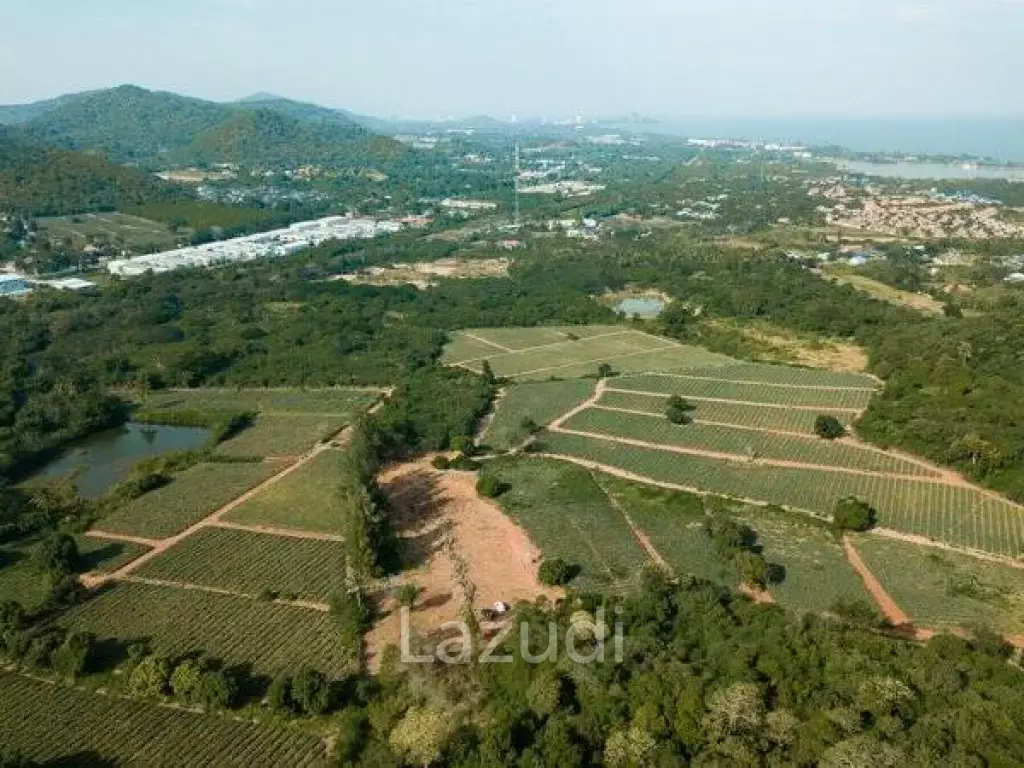 4 Beautiful Land Plots ranging from 4.5M - 5.5M with sea and Mountain views
