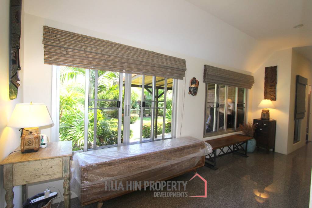 Well maintained 3 bed 2 bath pool villa Dusita 1