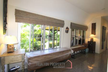 Well maintained 3 bed 2 bath pool villa Dusita 1
