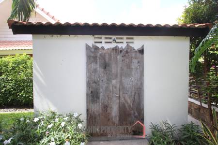 Well maintained 3 bed 2 bath pool villa Dusita 1