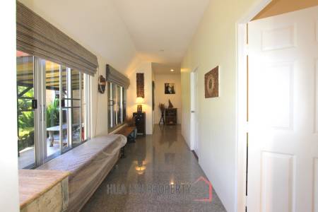 Well maintained 3 bed 2 bath pool villa Dusita 1