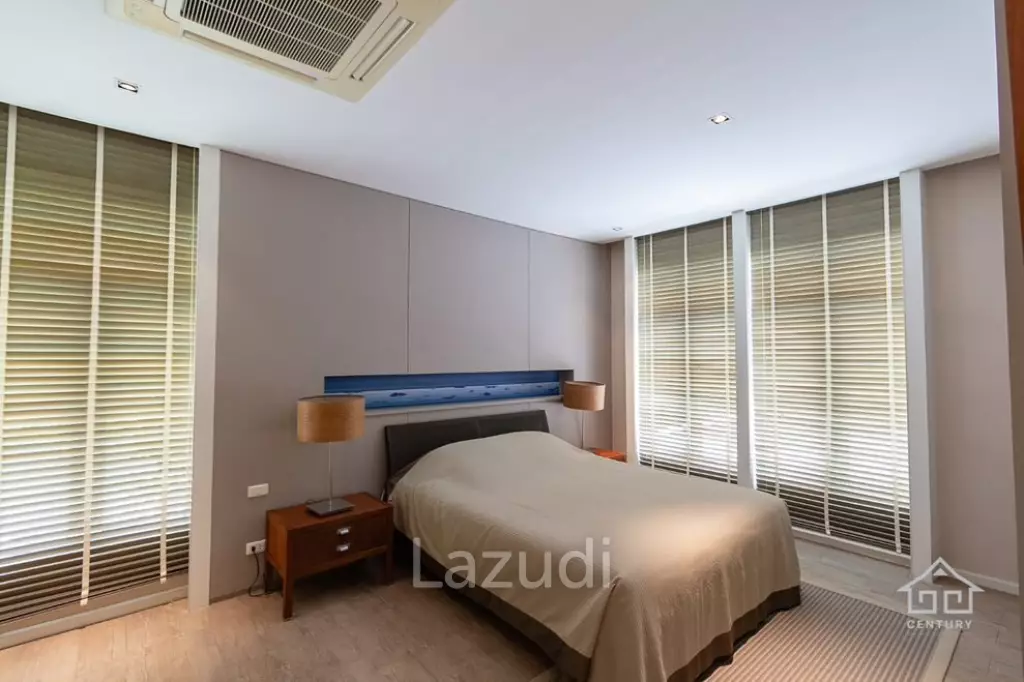 BLUE LAGOON : Luxurious 2 storey modern villa close to the beach